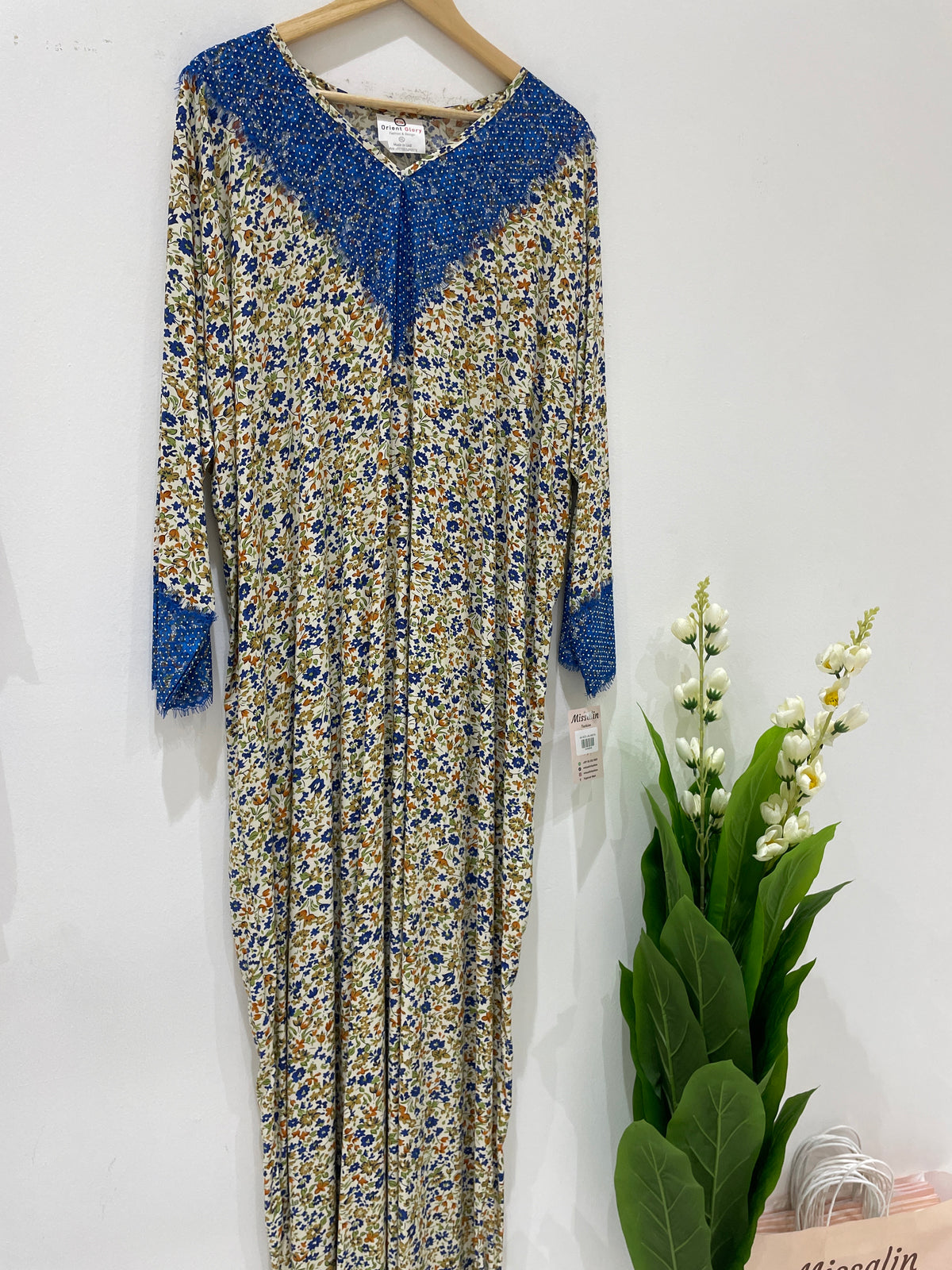 49 AED | JALABIA FLOWER