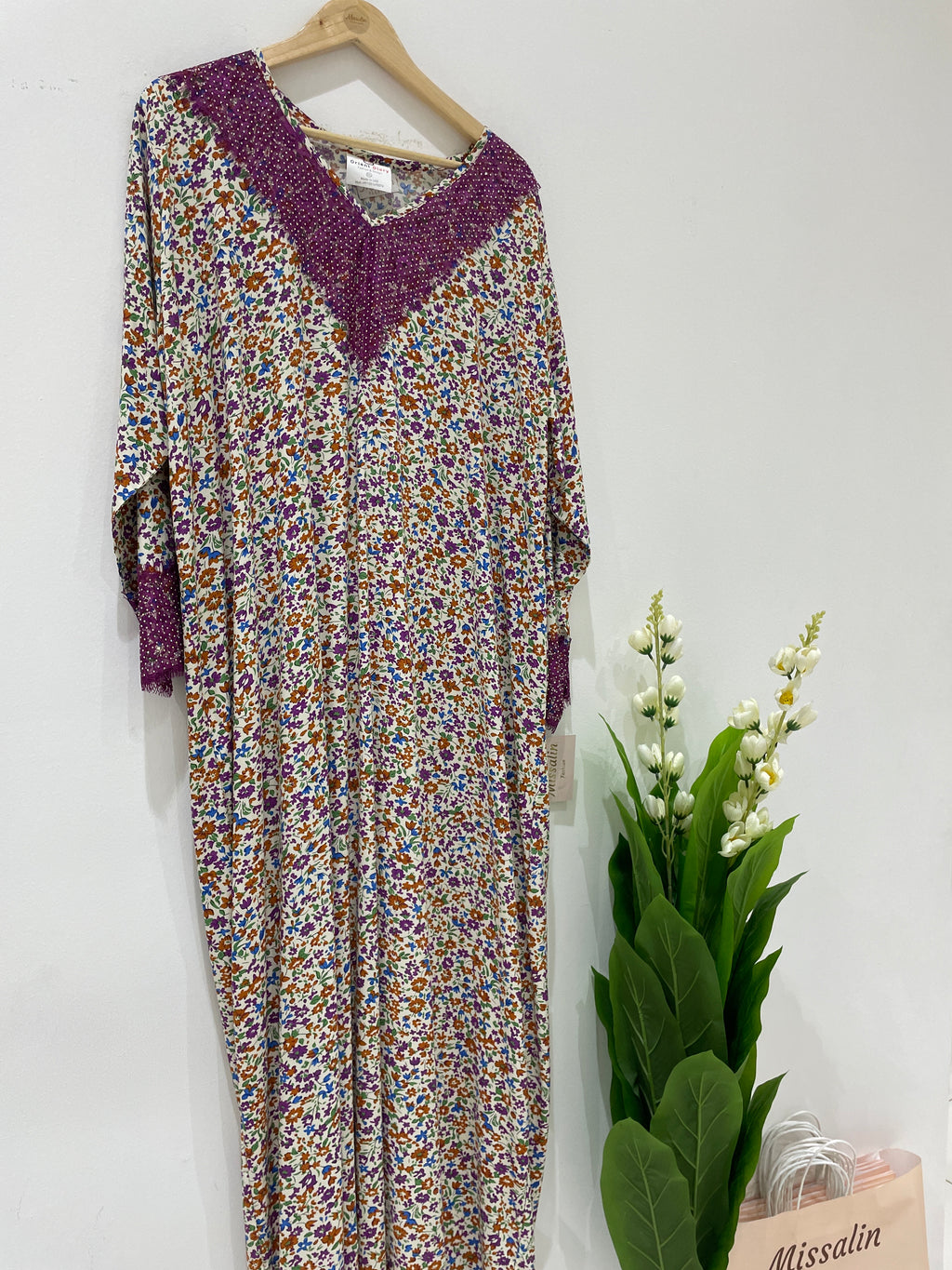 49 AED | JALABIA FLOWER