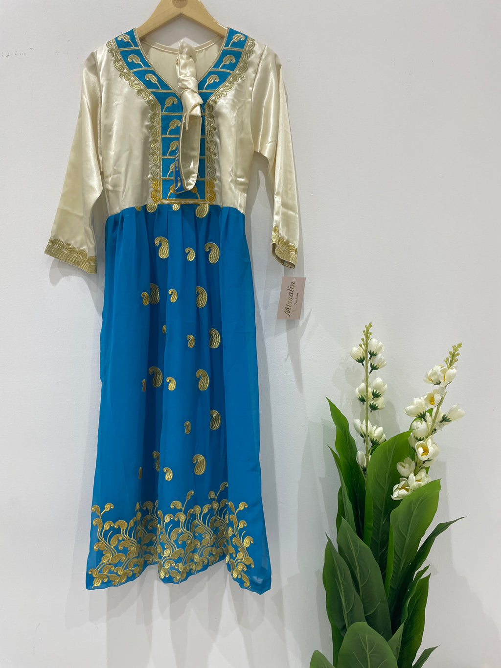 49 AED | KIDS MOKHWAR
