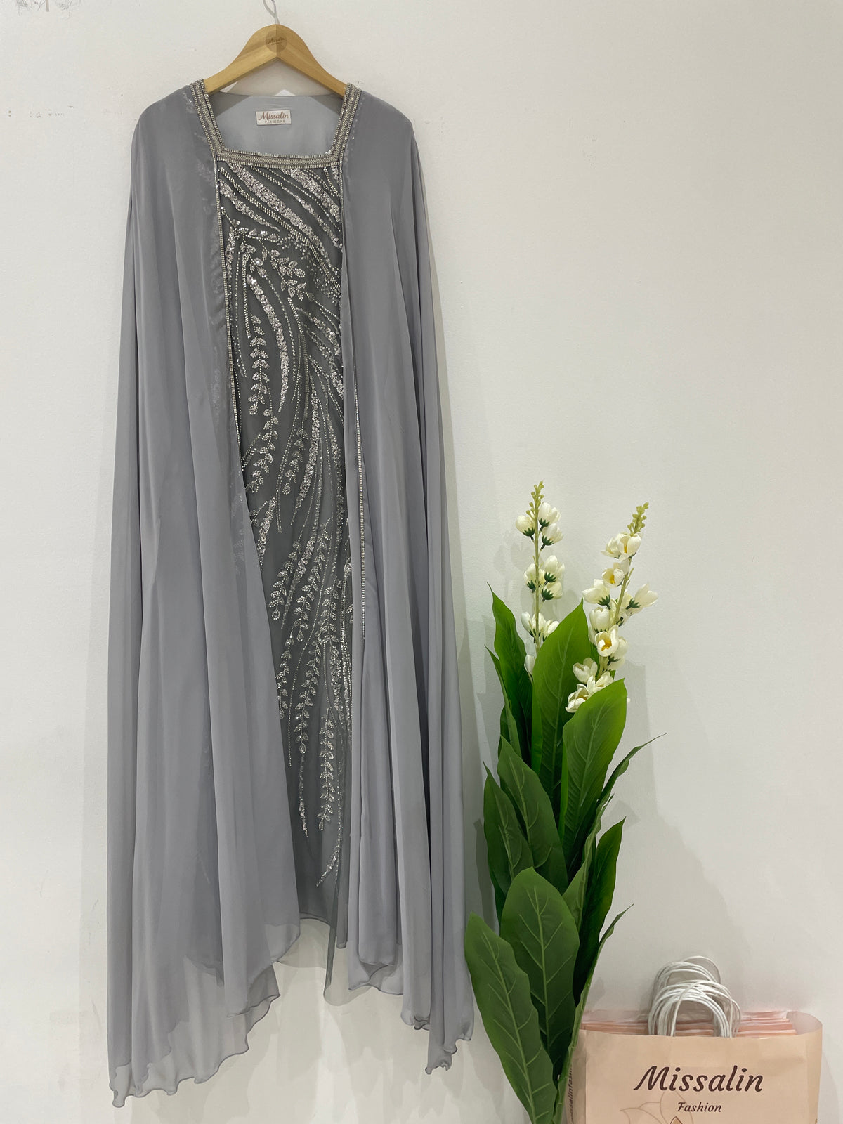 99 AED | GREY SILVER DR