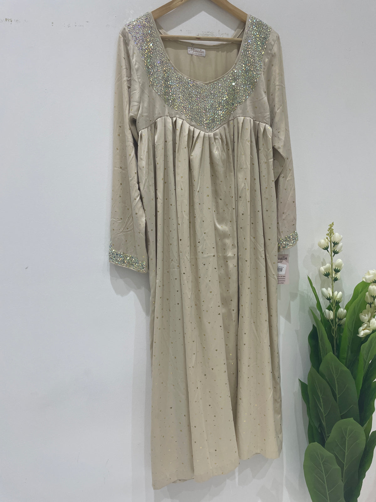 49 AED | MISS MUKHAWAR