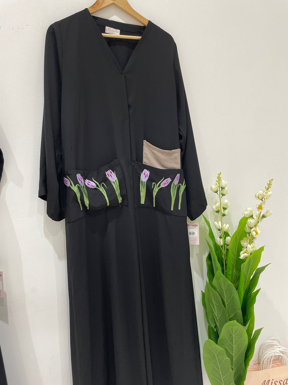 49 AED | BLACK ABAYA